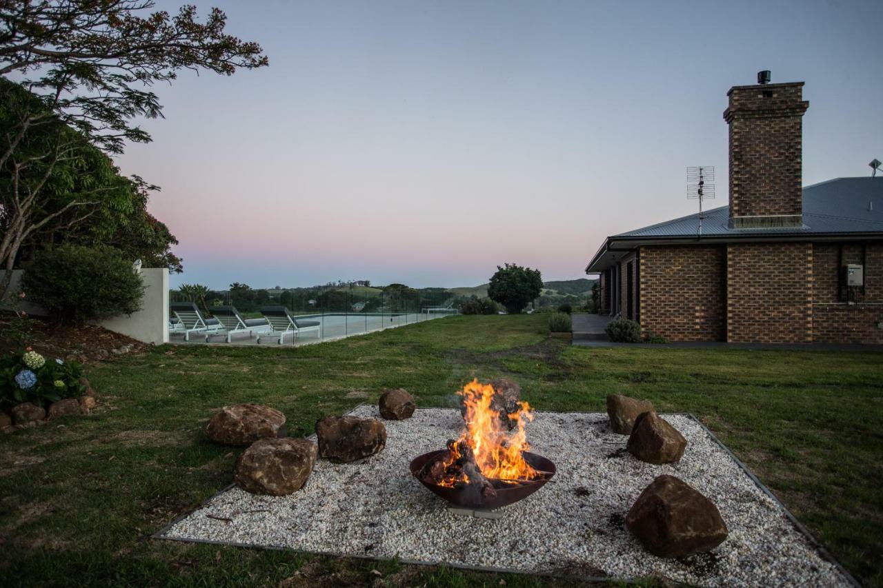 99 Acres Bangalow Retreat Exteriör bild